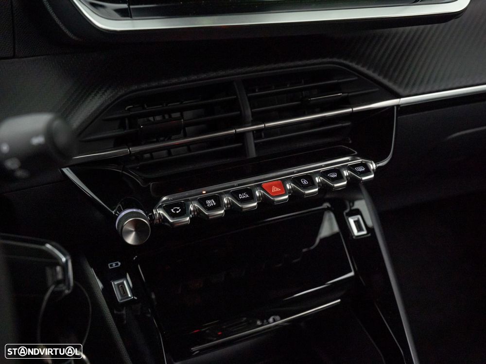 Peugeot 2008 1.5 BlueHDi Allure Pack EAT8 - 25