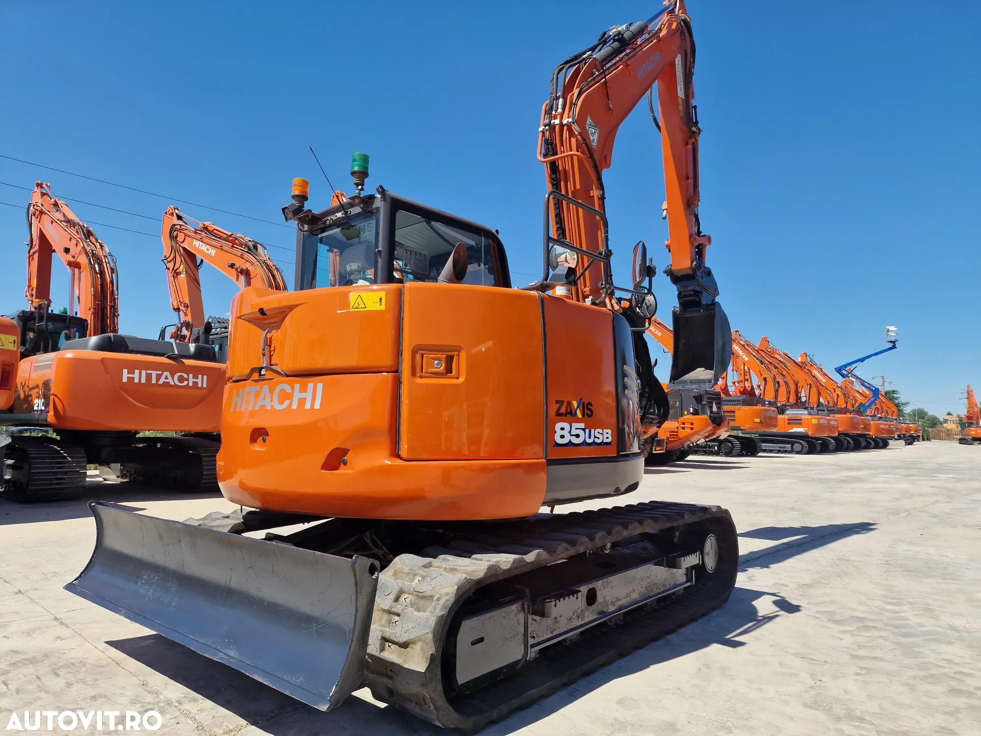 Hitachi ZX85, 2023, 19.85, Cupla rapida si 3 cupe-63.900 eur+Tva., camera spate, camelre laterale, senzori detectie parametru, senile cauciuc 90% ok, posibilite leasing 4 ani, CA NOU-PROMOTIE 63900 EUR+tva - 3