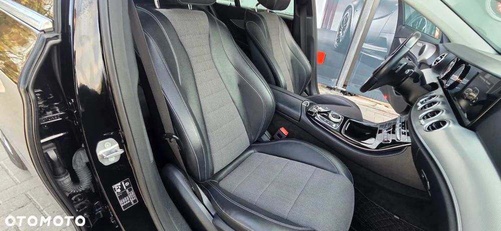 Mercedes-Benz Klasa E 220 d 9G-TRONIC - 38