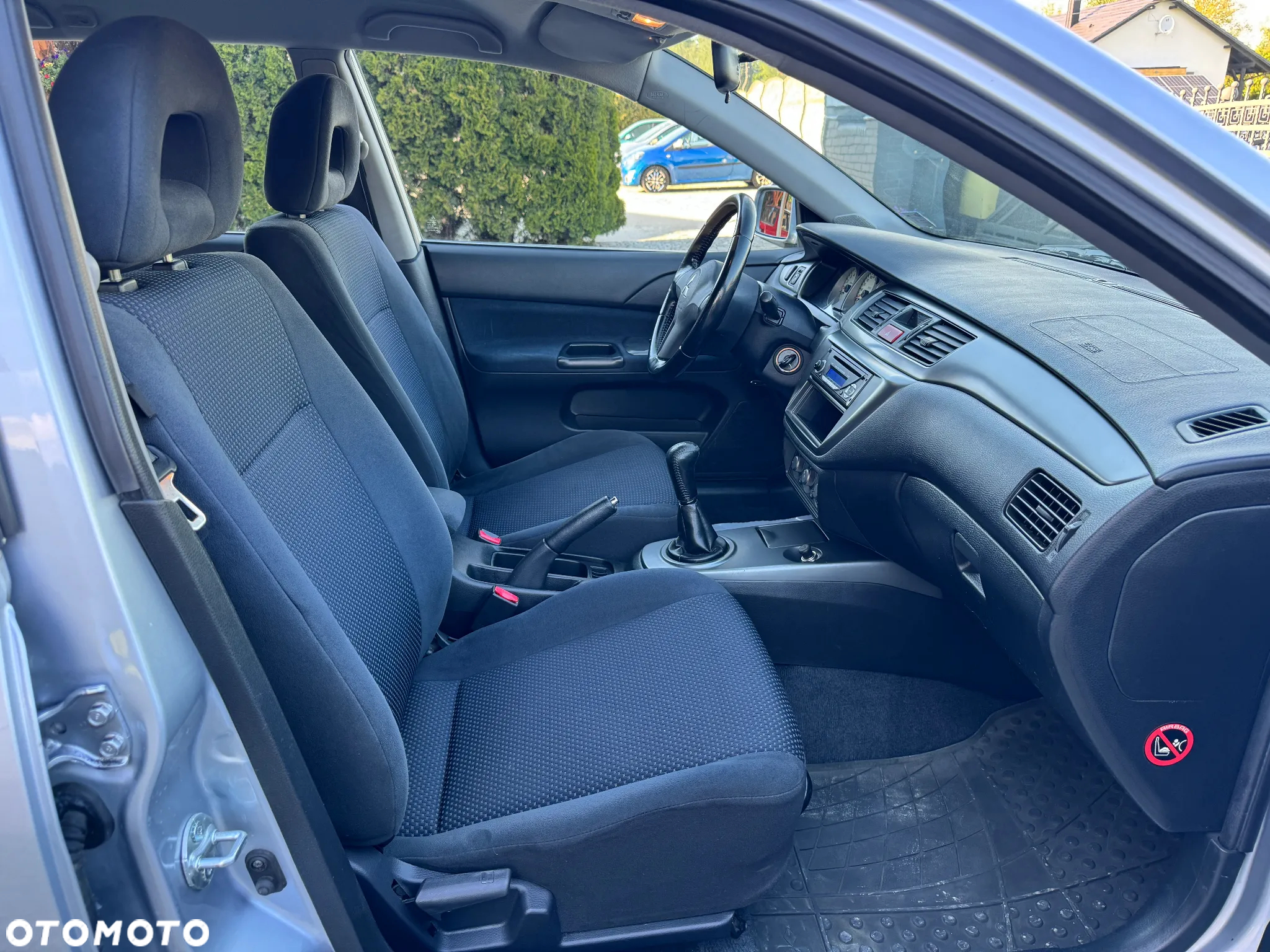 Mitsubishi Lancer Kombi 1.6 Invite - 25