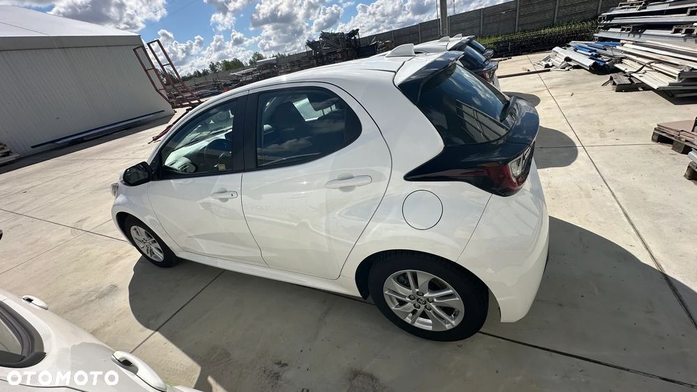 Toyota Yaris Hybrid 1.5 Comfort - 22