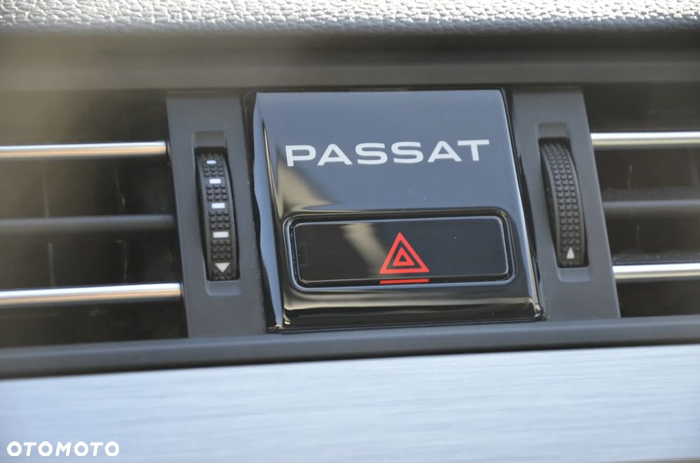 Volkswagen Passat - 36