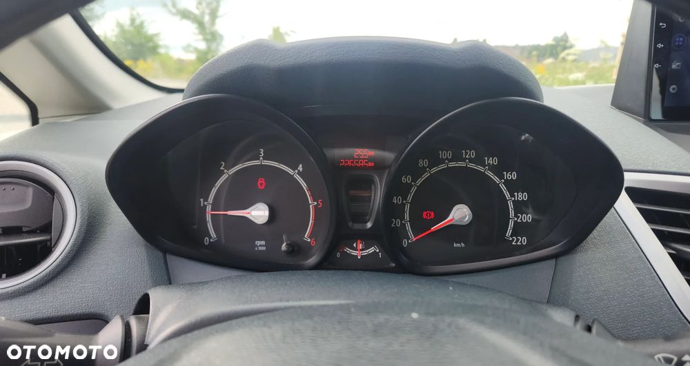 Ford Fiesta - 21