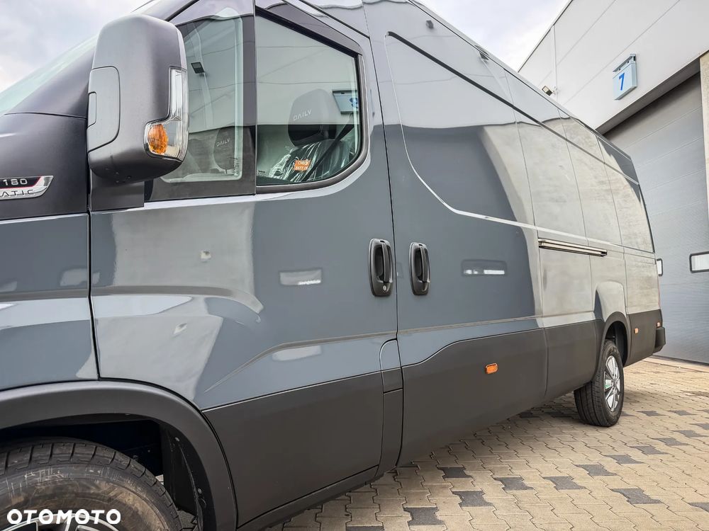 Iveco Daily 35S18HA8 V - Furgon L4H2 silnik 3.0 automat od ręki GSC Gorzów - 14