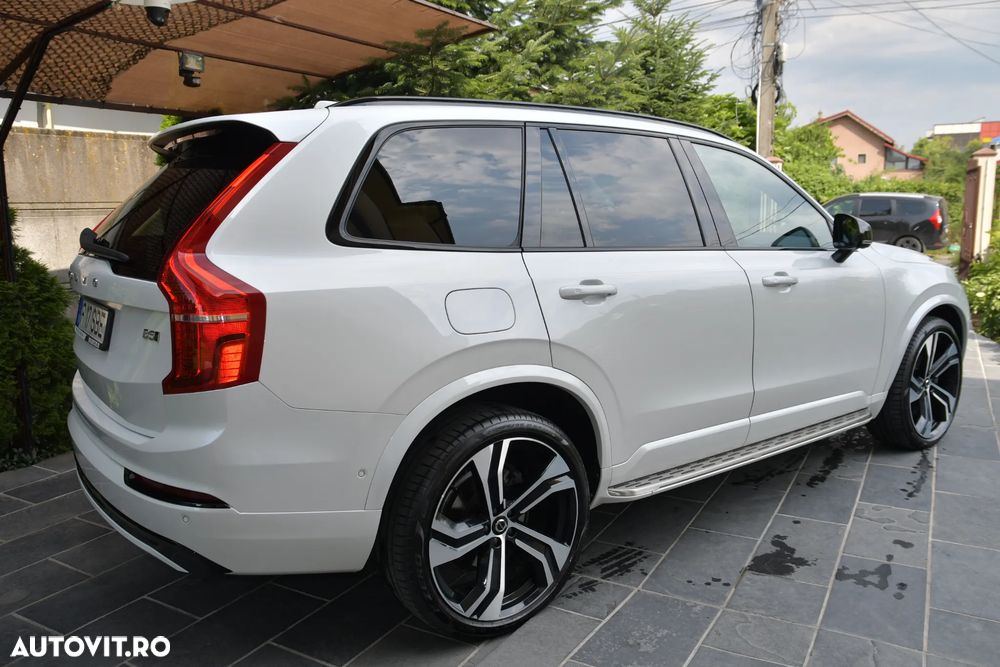 Volvo XC 90 B5 D AWD Ultimate Dark - 23