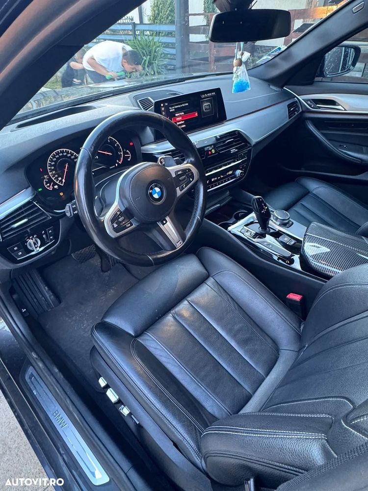BMW Seria 5 530d Aut. - 13