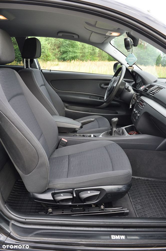 BMW Seria 1 116i - 15