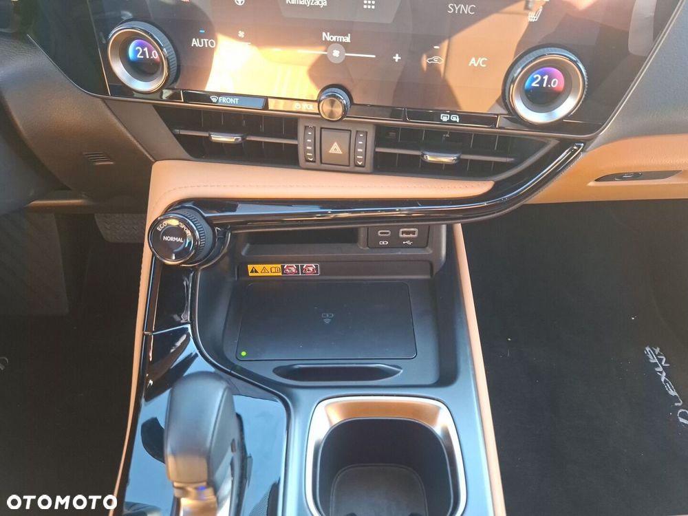 Lexus NX 450h+ Prestige AWD - 30
