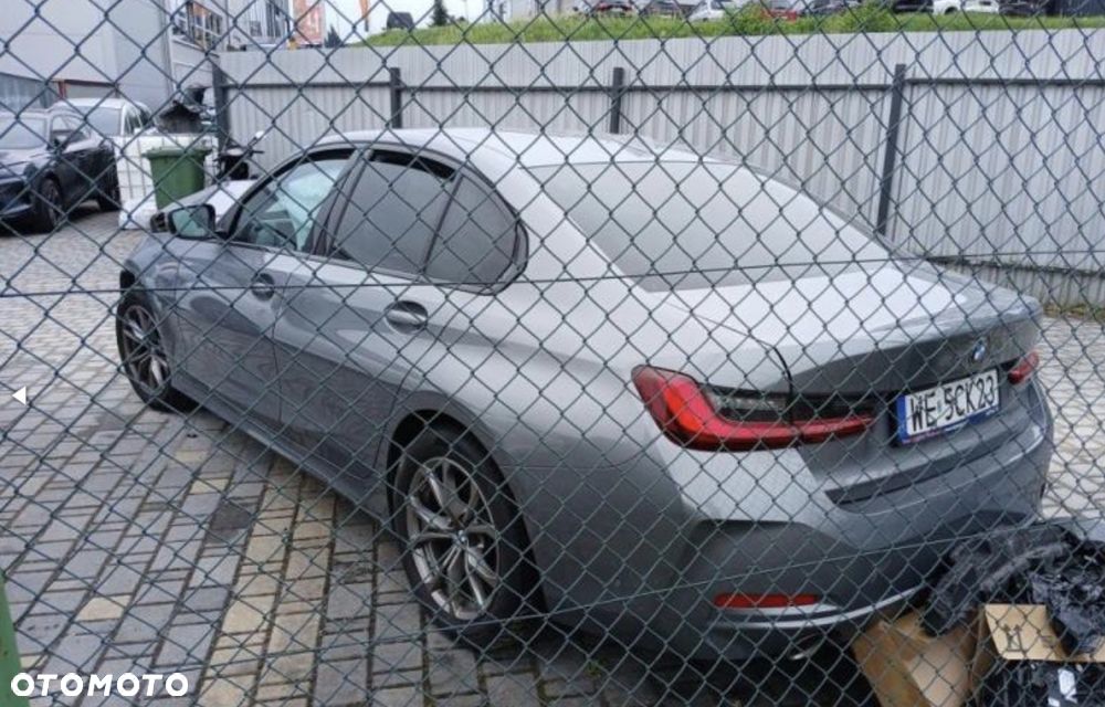 BMW Seria 3 318i Business Edition - 2