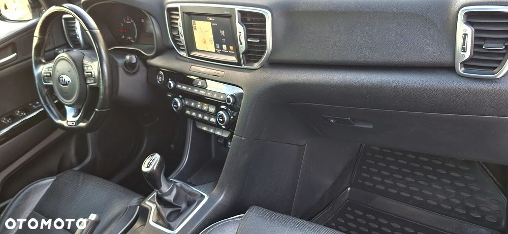 Kia Sportage - 16