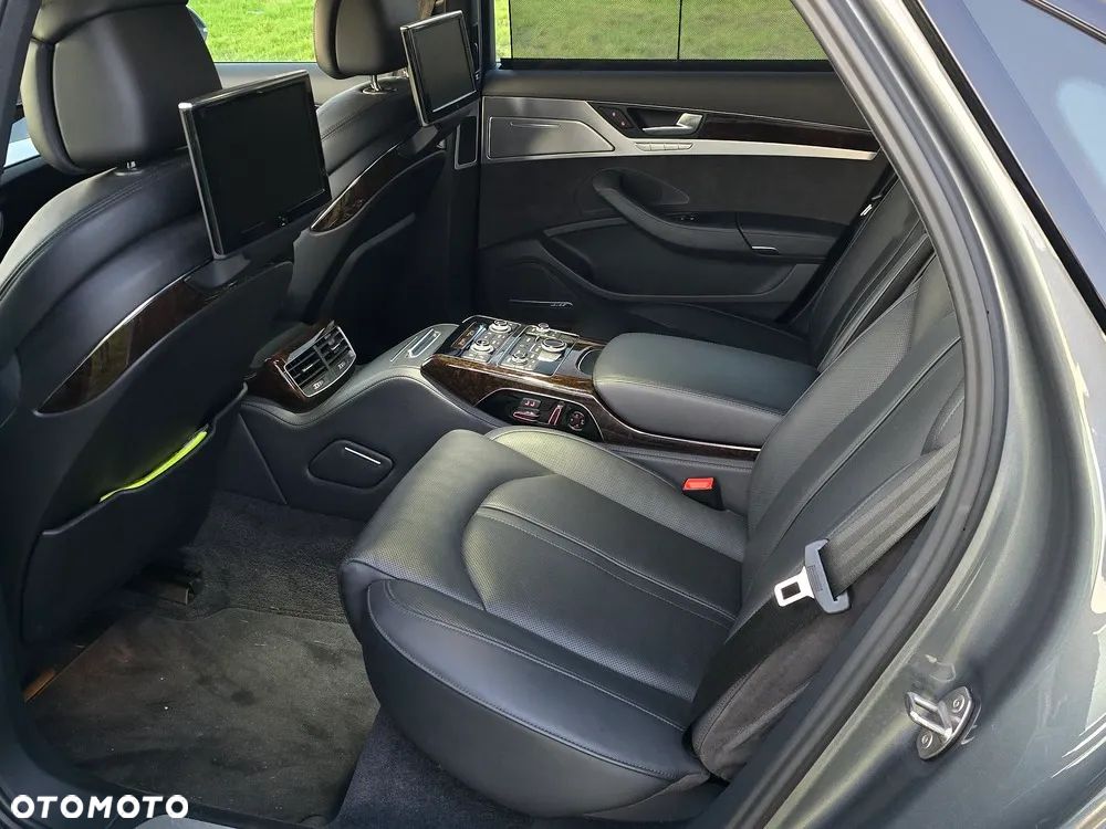 Audi A8 4.2 TDI DPF (clean diesel) quattro tiptronic Lang - 27