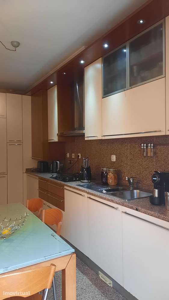 T3 c/ terraço 220m2, garagem e localização privilegiada - Grande imagem: 5/17