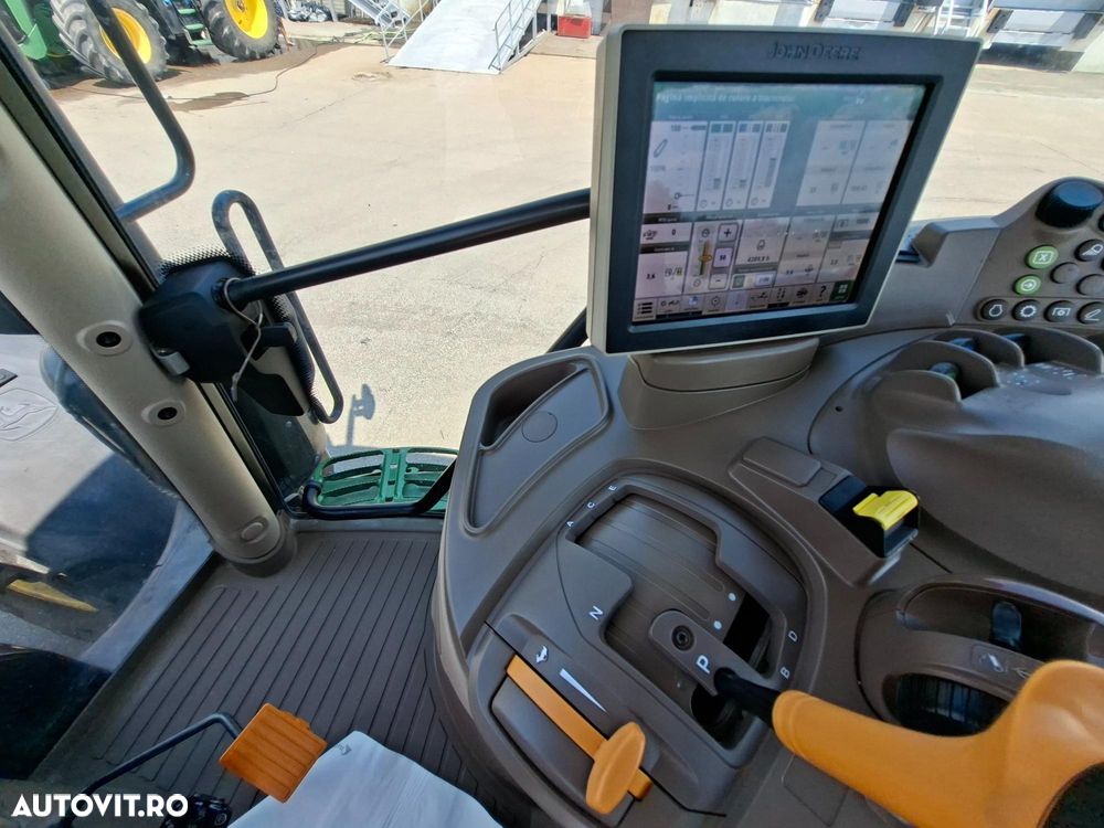 John Deere 6155R  4x4 - 33