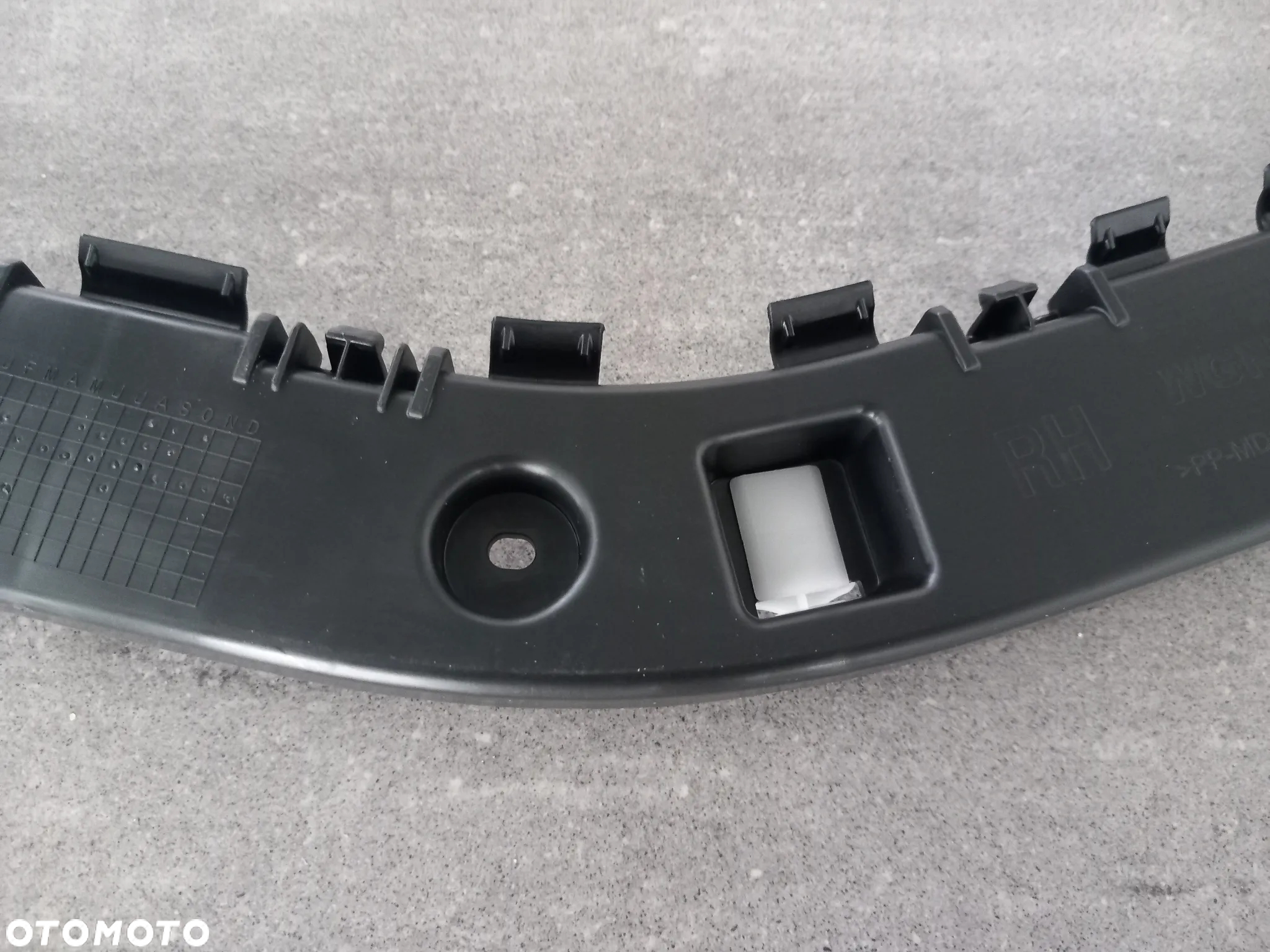 Ślizg zderzaka prawy Ford Focus 2018- 2362713 - 2