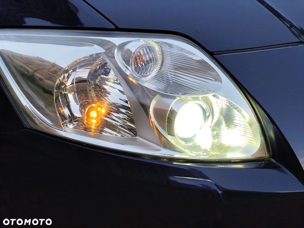 Toyota Auris 1.6 VVT-i Prestige MM - 25