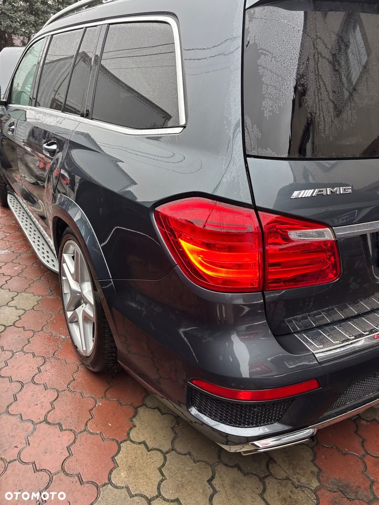 Mercedes-Benz GL - 33