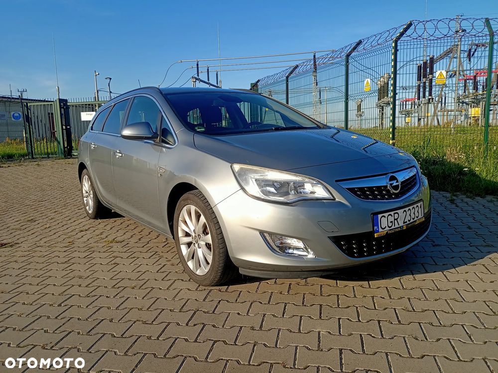 Opel Astra 1.4 T Cosmo - 4