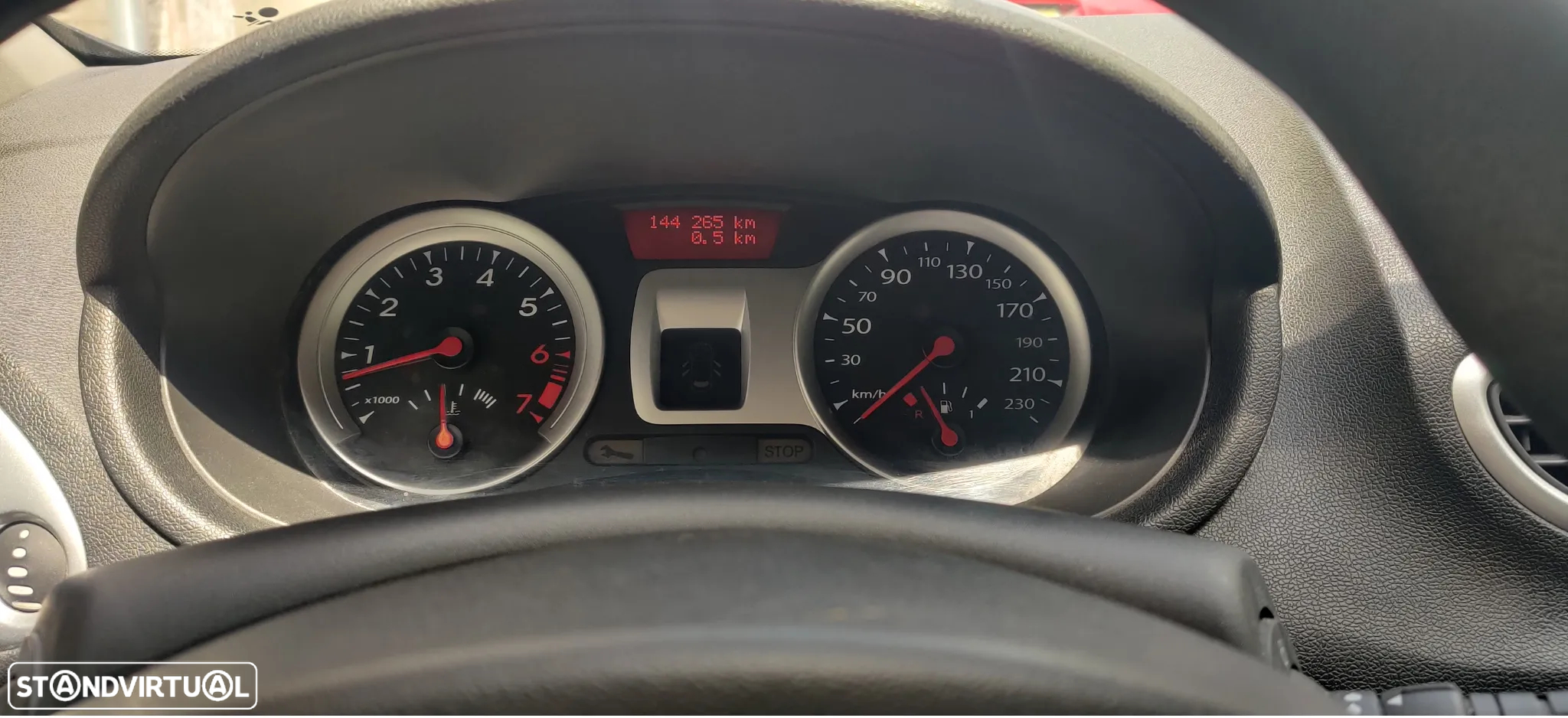 Renault Clio 1.2 TCE GT J15 - 13