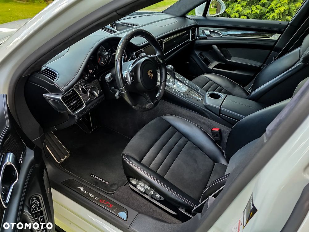 Porsche Panamera - 7