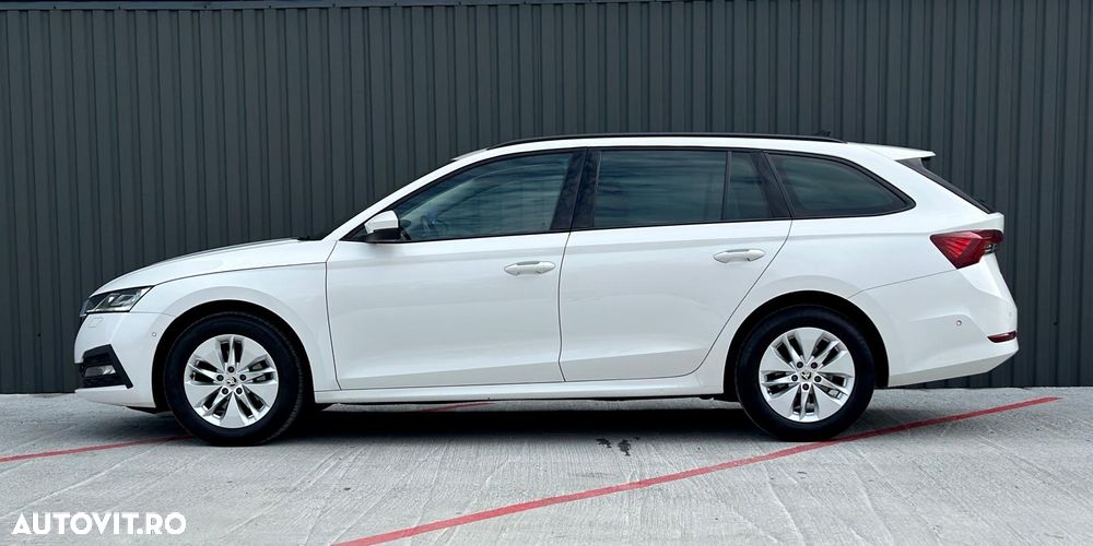 Skoda Octavia Combi 2.0 TDI DSG Ambition - 21