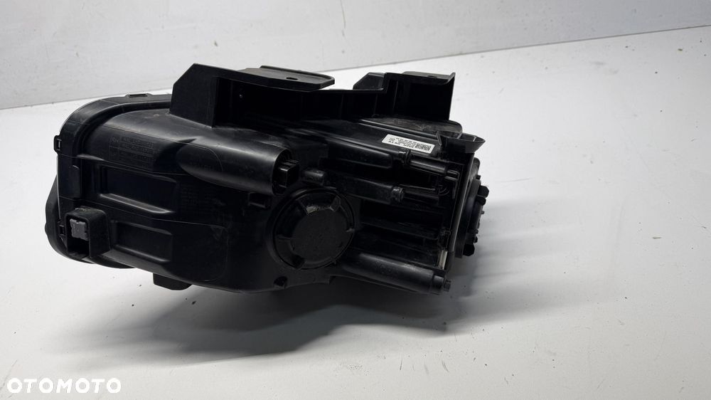 HYUNDAI KONA EV LAMPA PRAWA PRAWY PRZÓD PRZEDNIA ZWYKŁA 18-21 18-21 - 4