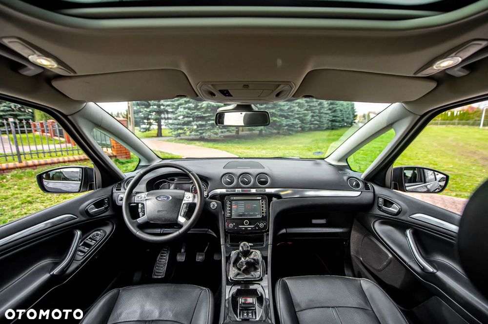 Ford S-Max 2.0 TDCi DPF Titanium X - 26