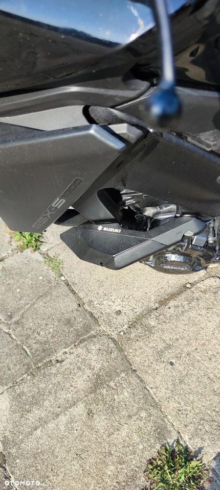 Suzuki GSX 1000 - 8