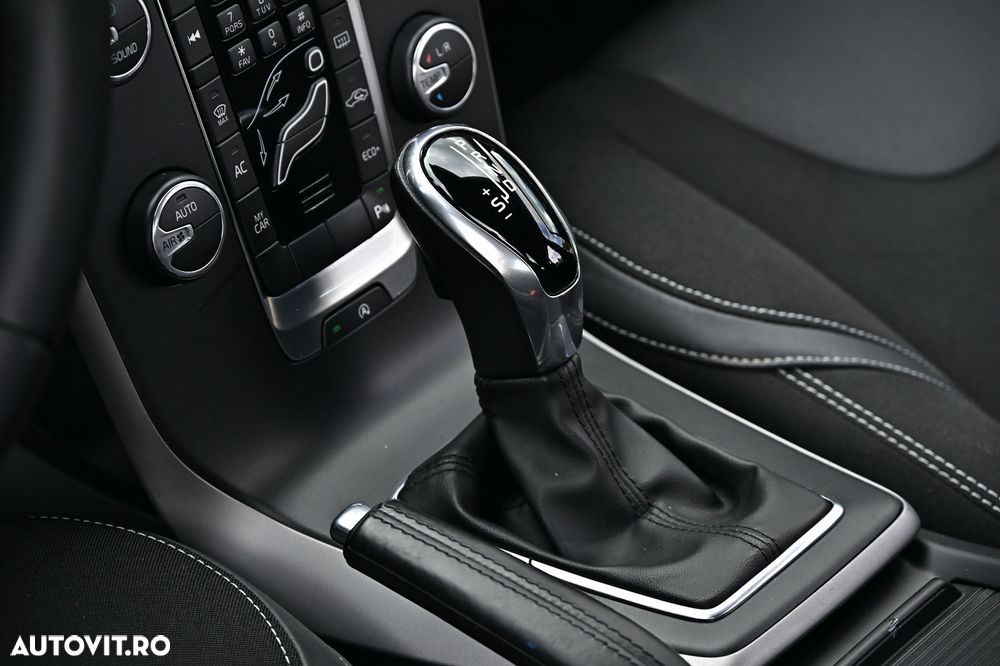 Volvo V40 - 20