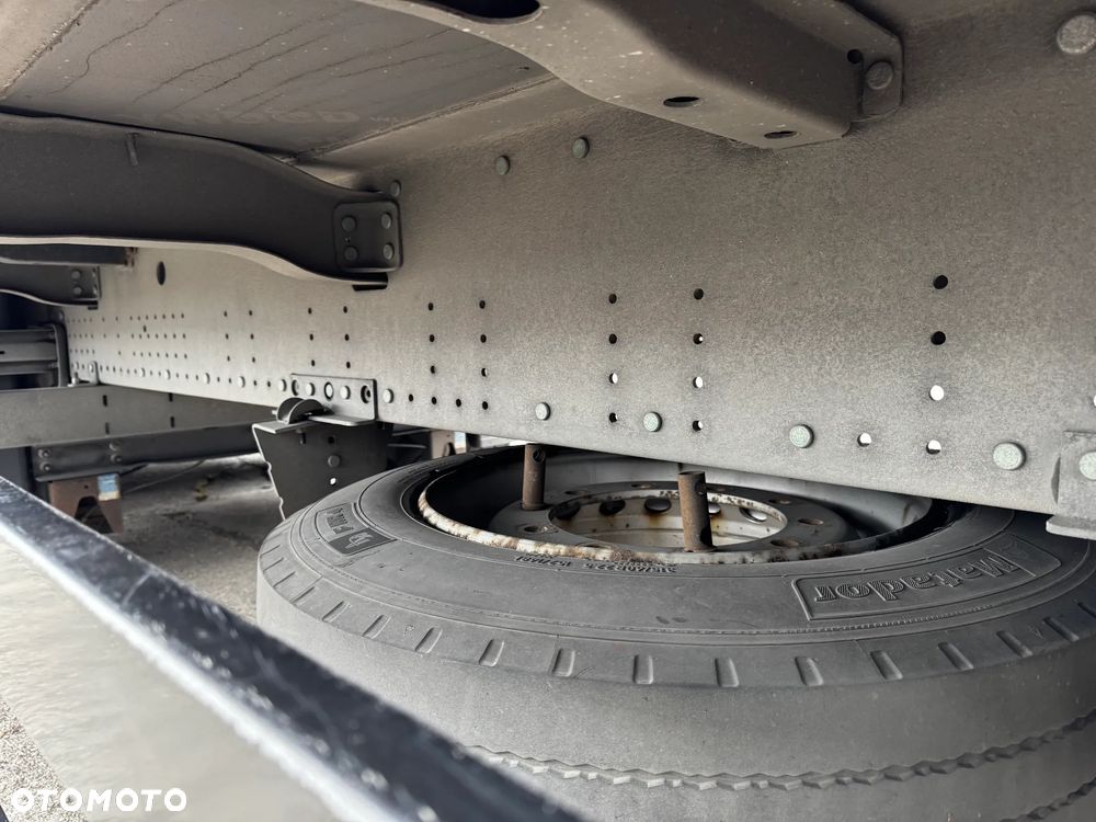 Schmitz Cargobull Varios-standart /mega - 11