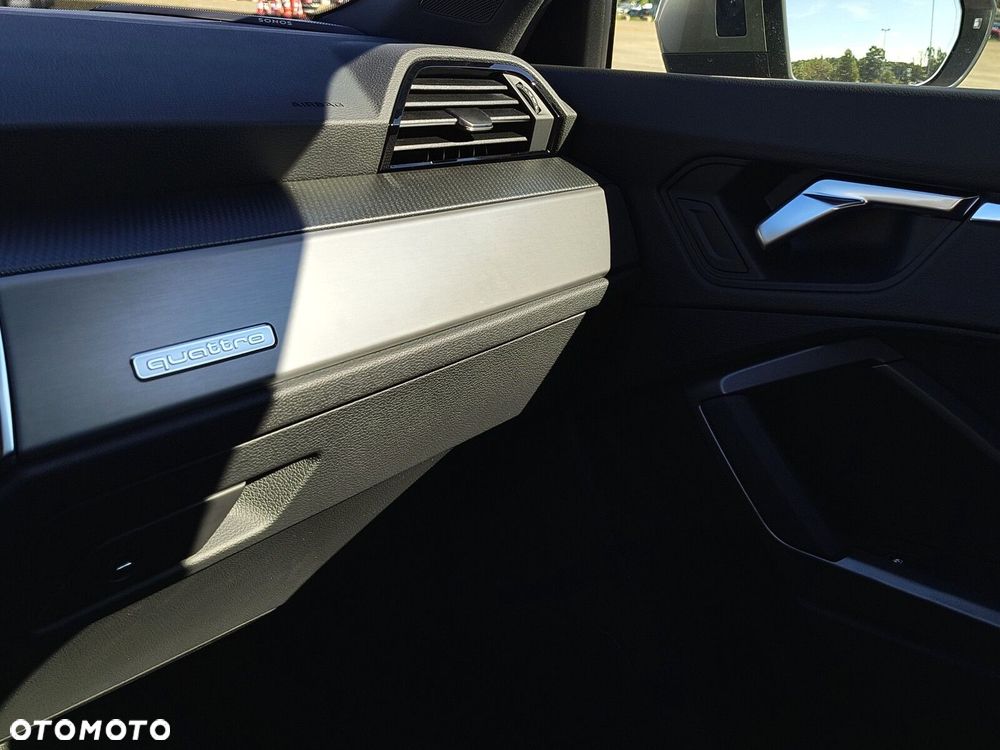 Audi Q3 Sportback - 18