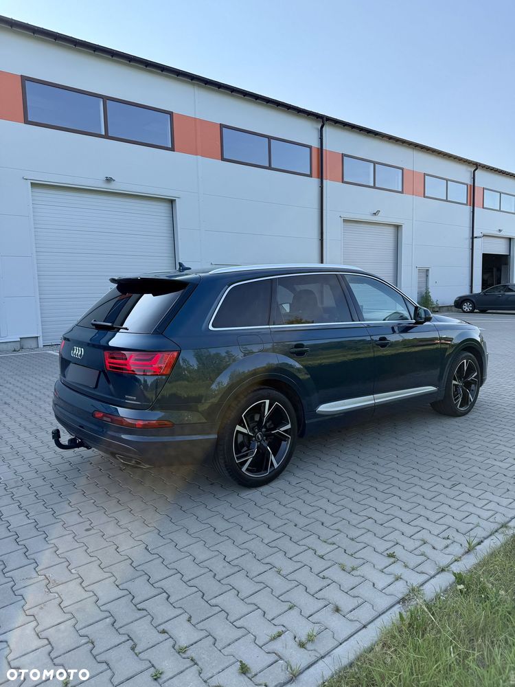 Audi Q7 - 6