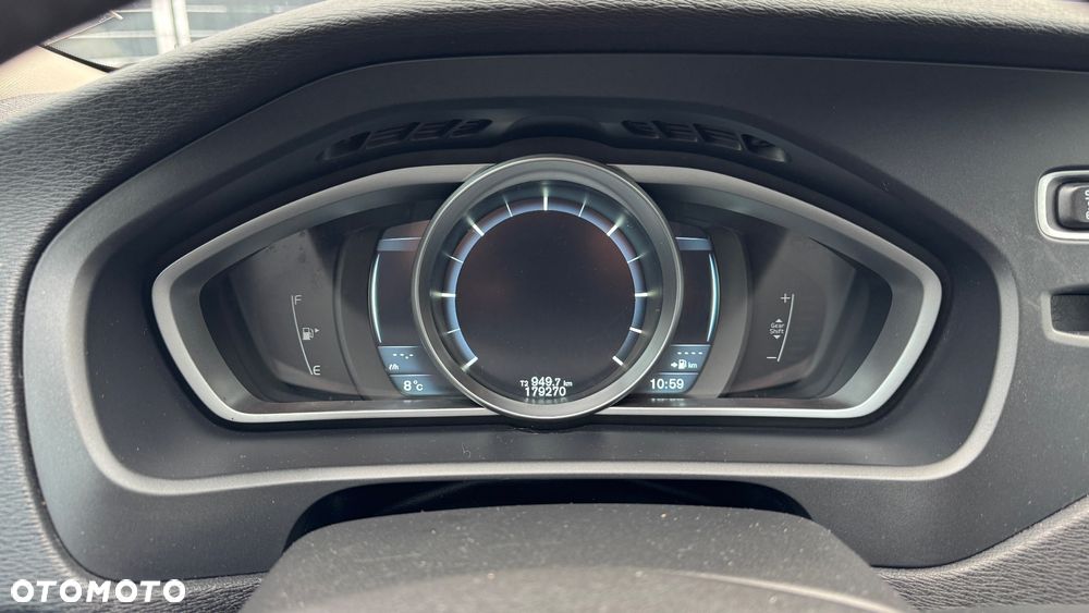 Volvo V40 D2 Kinetic - 27