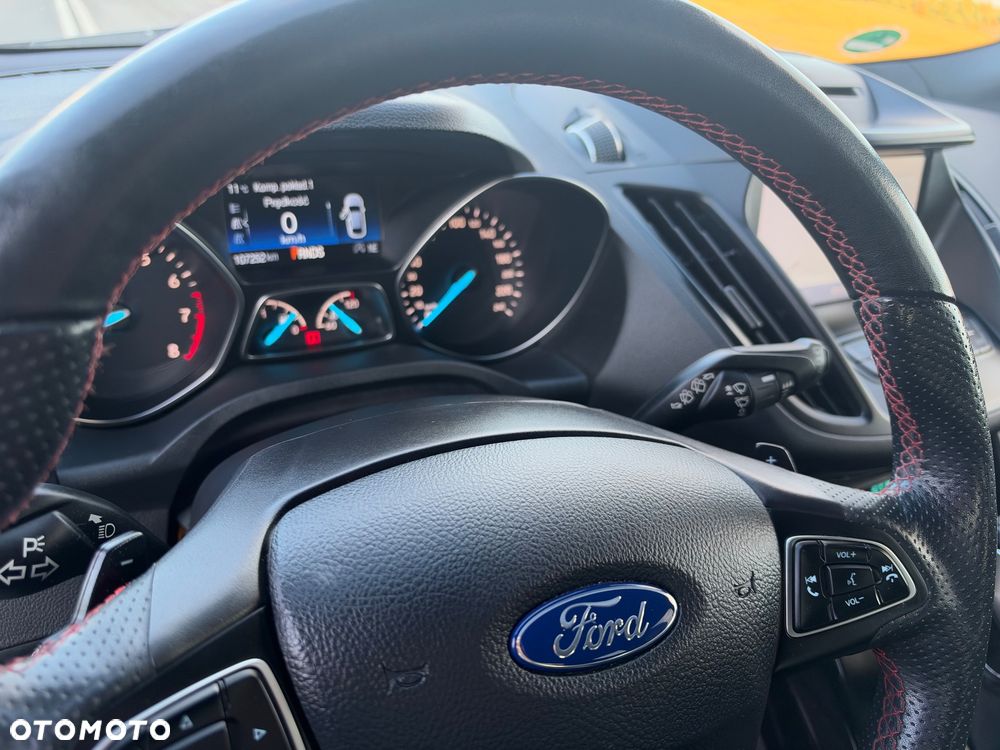 Ford Kuga - 22