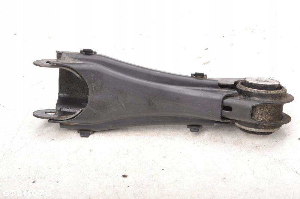 MERCEDES KLASA A W177 WAHACZ LEWY TYŁ - 3