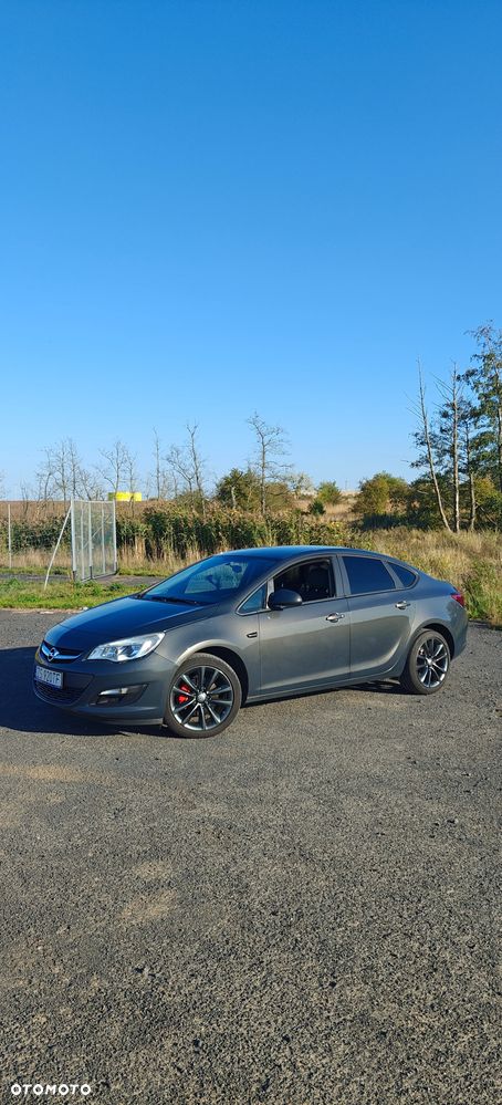 Opel Astra - 1