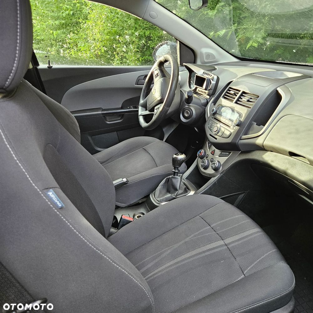 Chevrolet Aveo 1.4 16V LT EU5 - 12