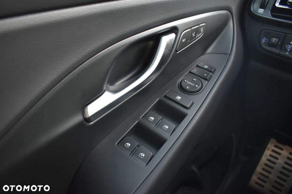 Hyundai i30 - 14