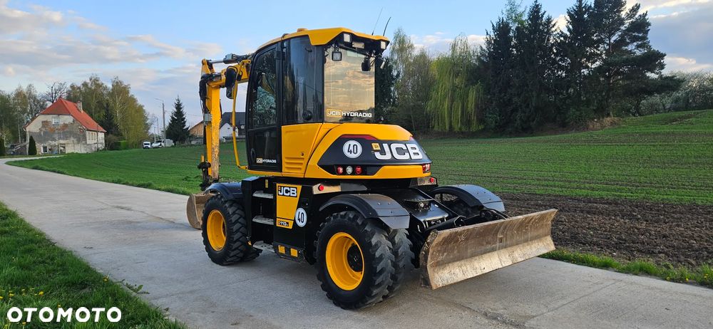 JCB HYDRADIG - 4