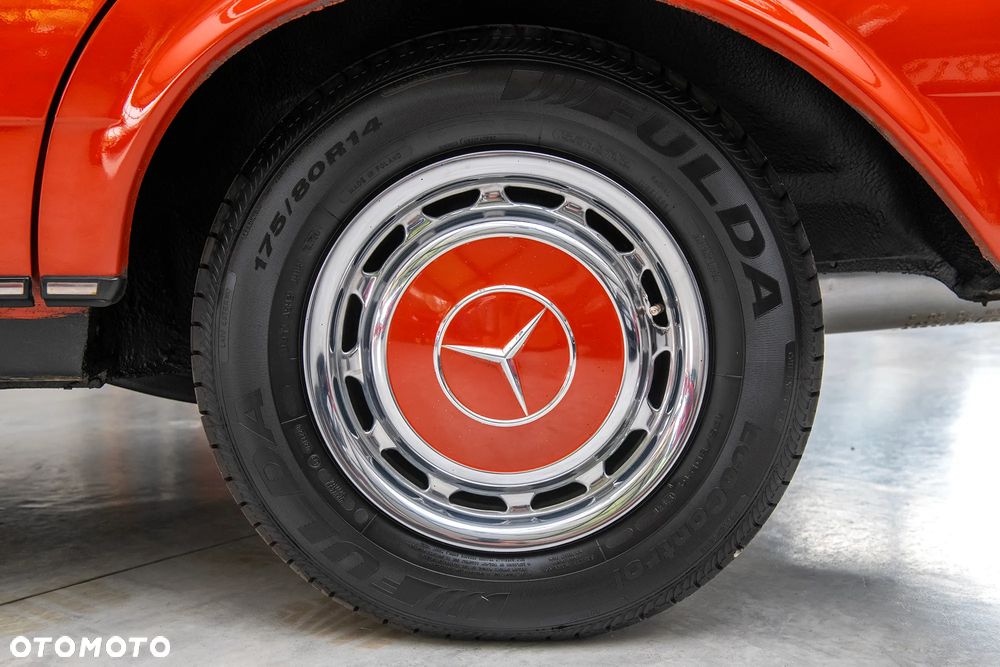 Mercedes-Benz W123 - 11