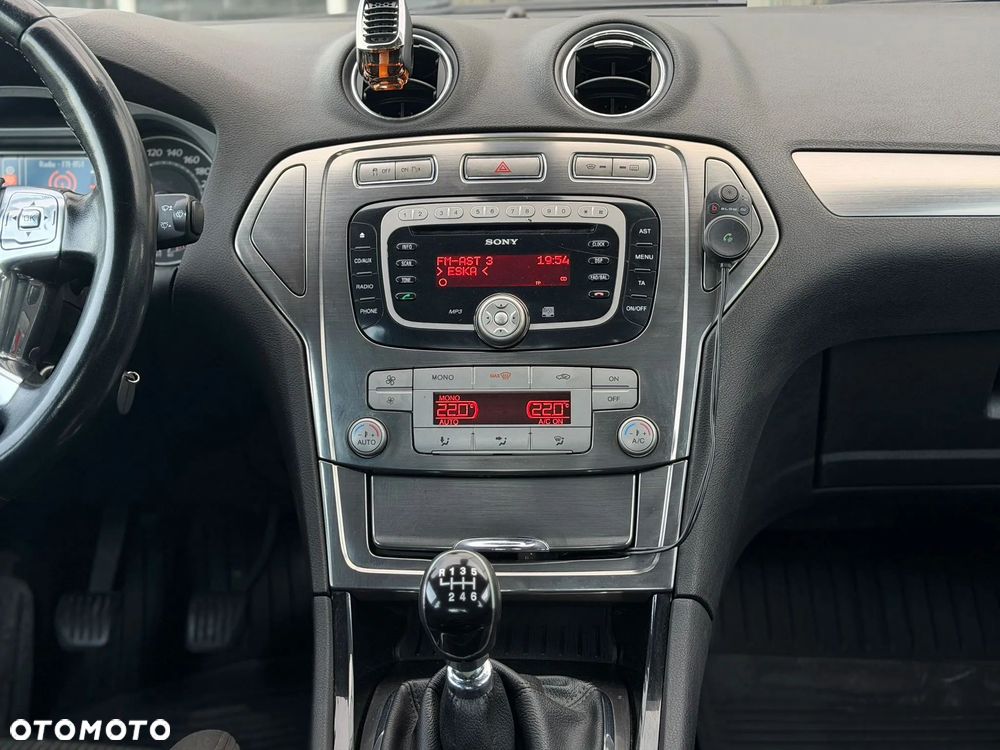 Ford Mondeo 2.0 TDCi Titanium X - 26