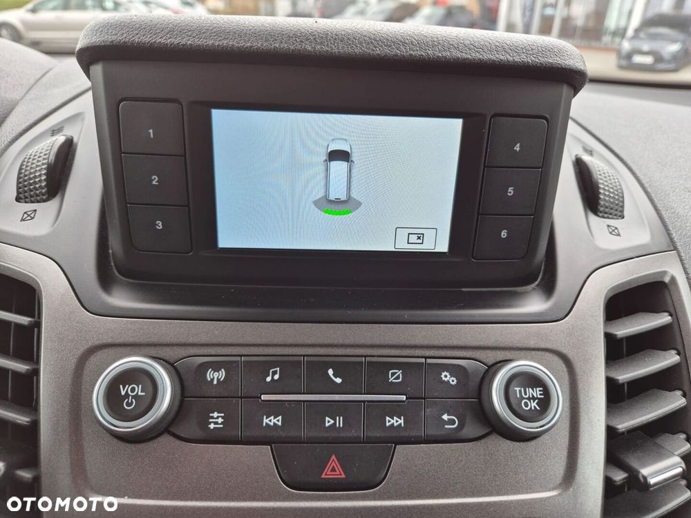 Ford Transit Connect - 19