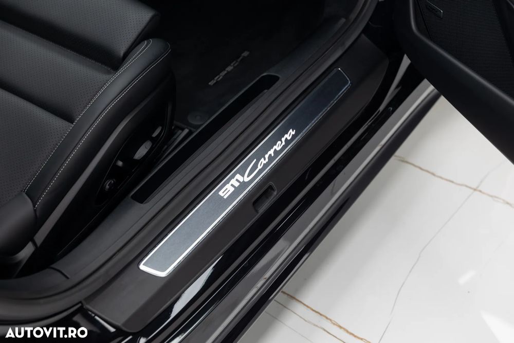 Porsche 911 Carrera PDK - 22