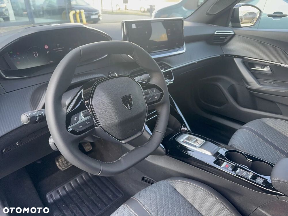 Peugeot 2008 - 10