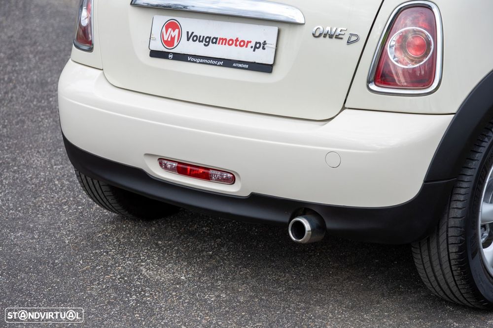 MINI 3 Portas One D - 10