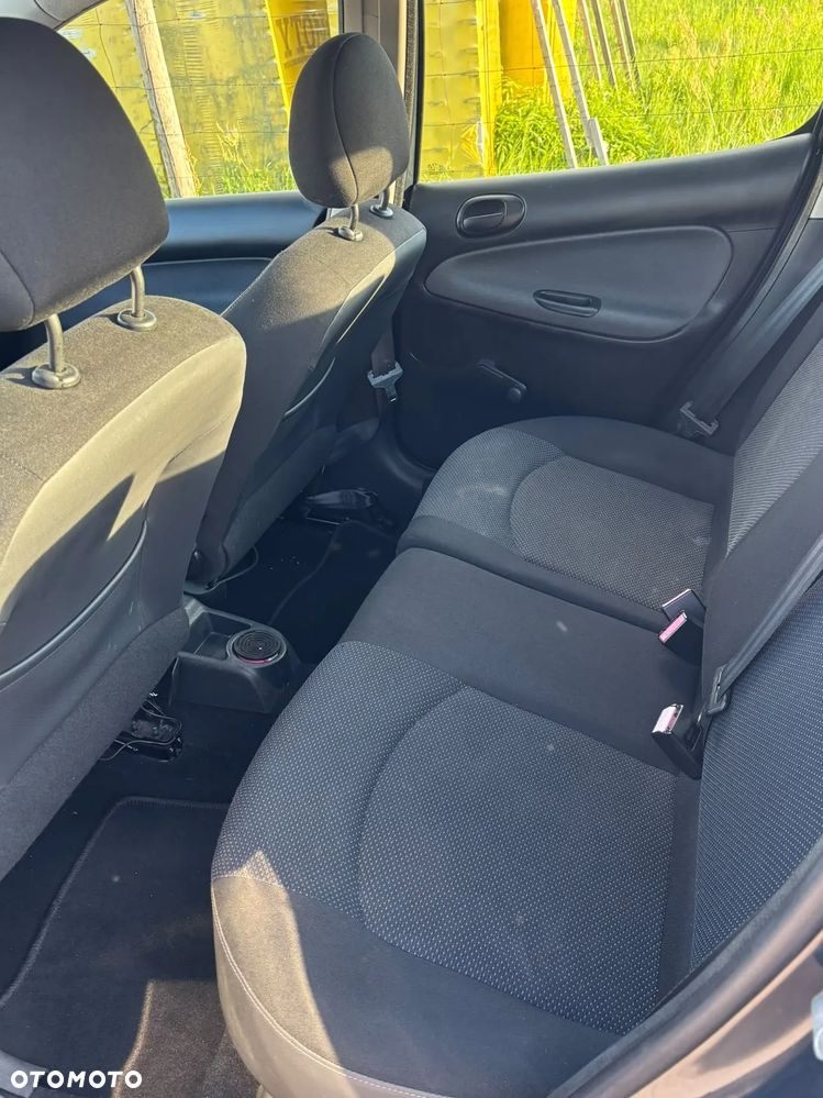 Peugeot 206 plus - 10
