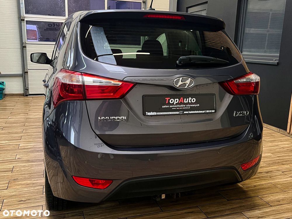 Hyundai ix20 1.4 Premium blue - 10