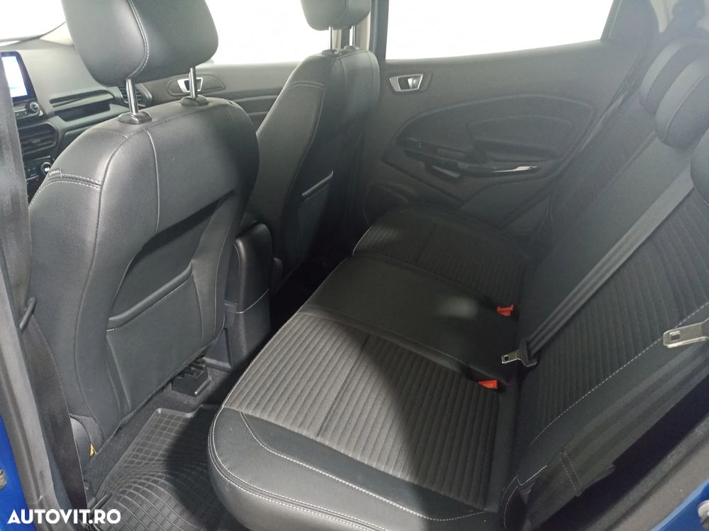 Ford EcoSport - 12