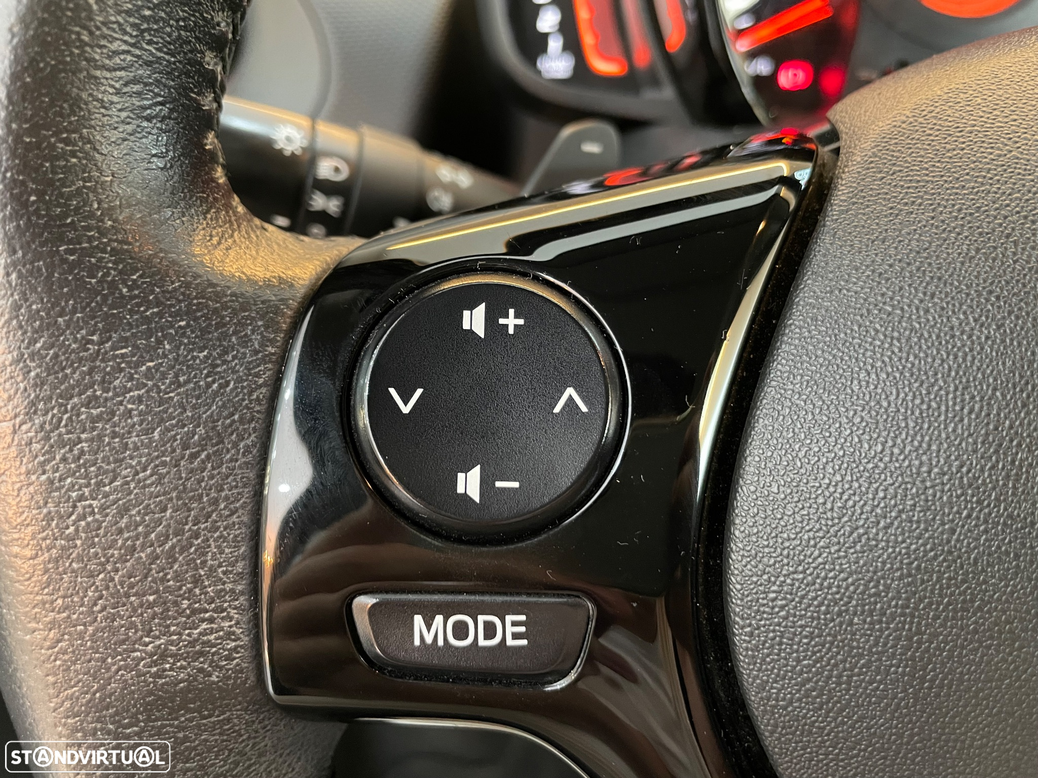 Citroën C1 1.0 VTi Shine ETG - 10