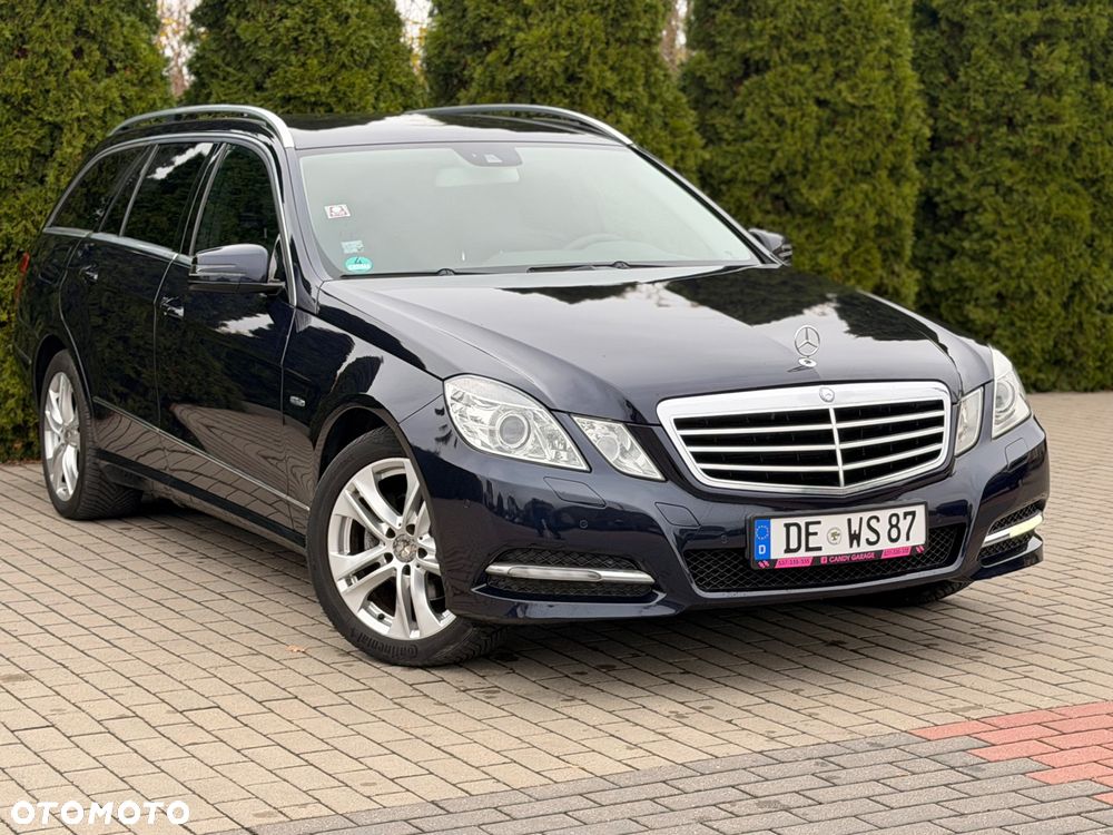 Mercedes-Benz Klasa E ver-200-cgi-blueefficiency-avantgarde - 13