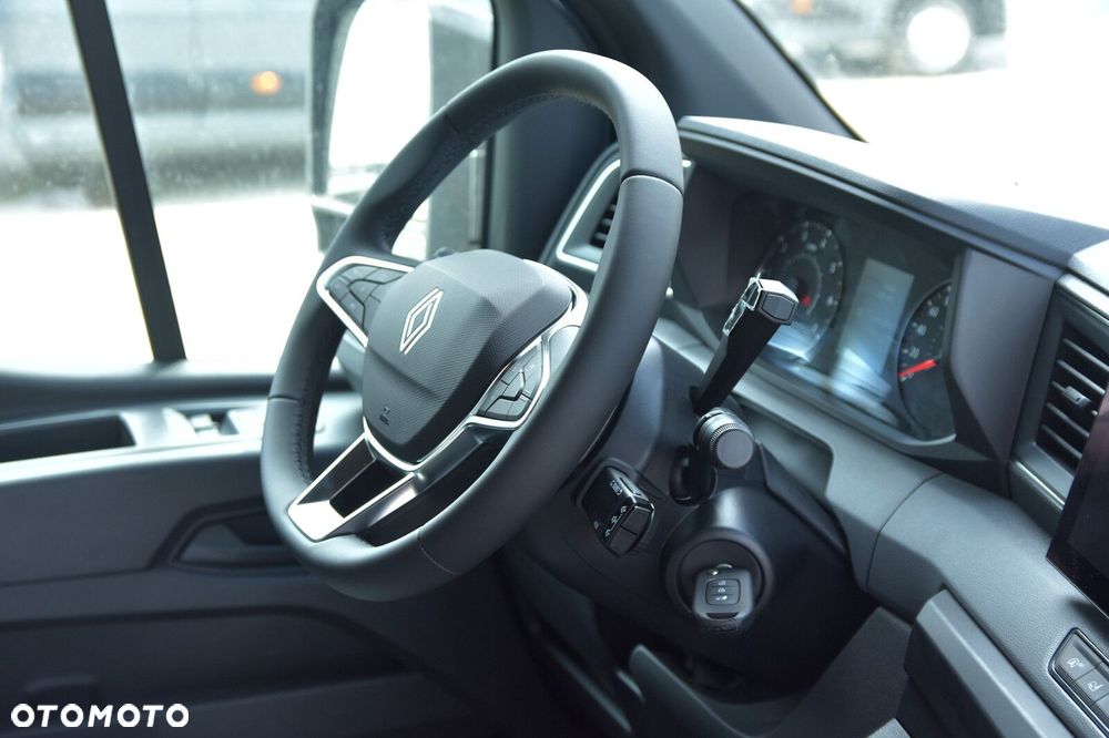 Renault Master Furgon L2H2 170KM Automat AT9 - 21